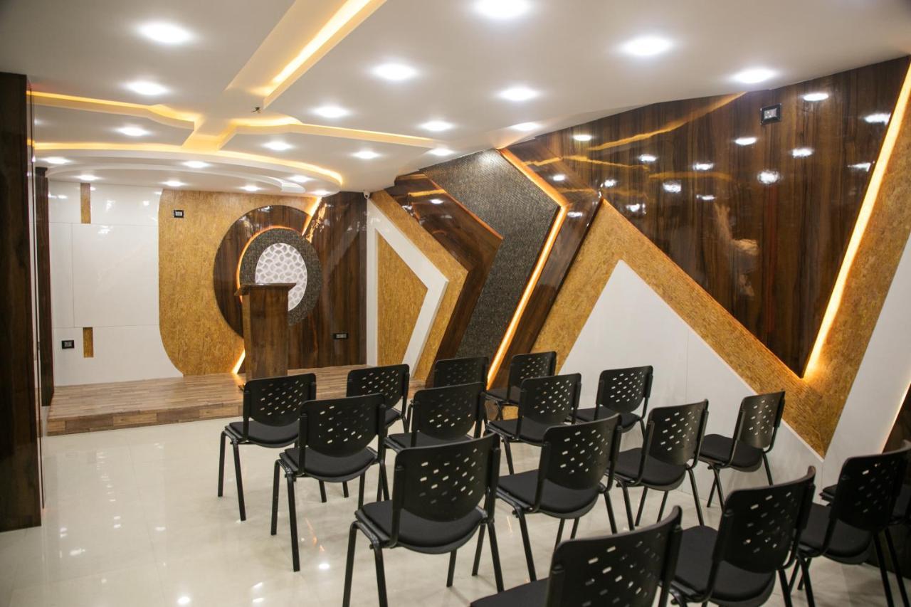 Crescent International Kohima Ngoại thất bức ảnh